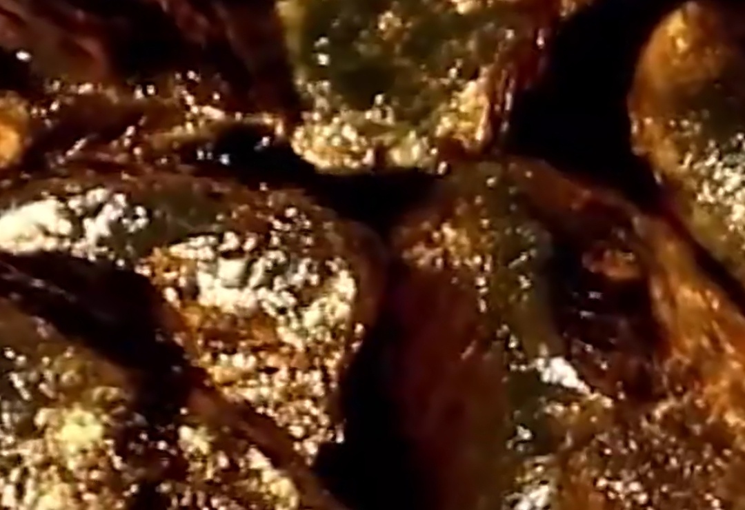 高盛上调黄金目标价至5400美元 高盛这波操作，简直“金”彩绝伦！地缘局势紧张，