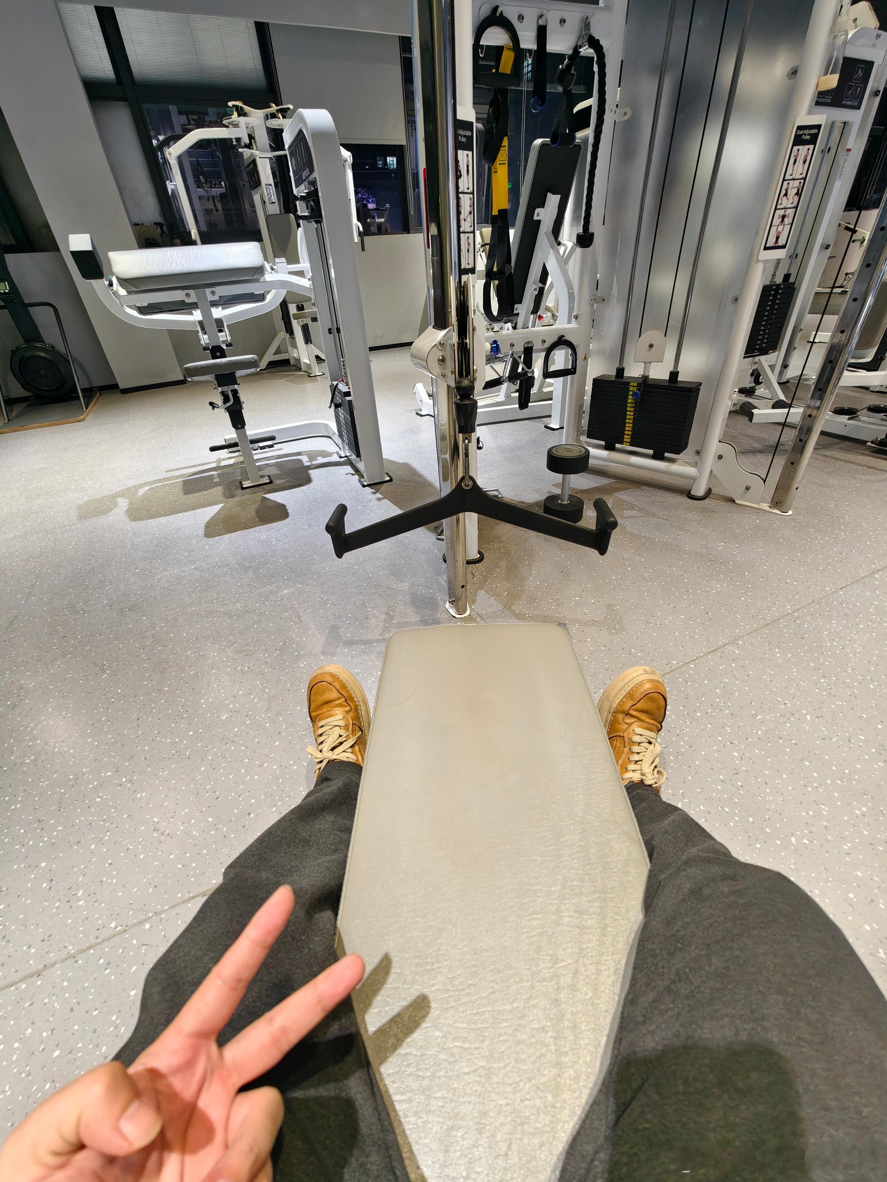 已练不欠背是挺难练的我的日常plog减脂坚持运动打卡