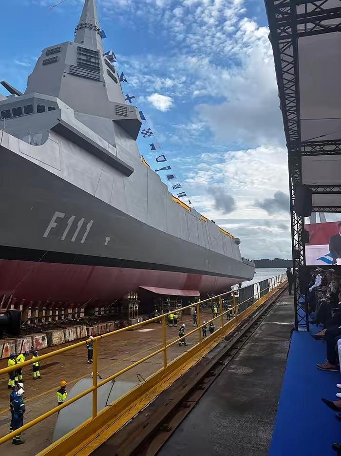 西班牙F110护卫舰首舰下水，主打多任务能力

        比利时海军认知网