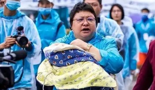 贪污上亿、侵吞善款，韩红被实名举报，4年了，有人给她道歉吗？

2020年，新冠