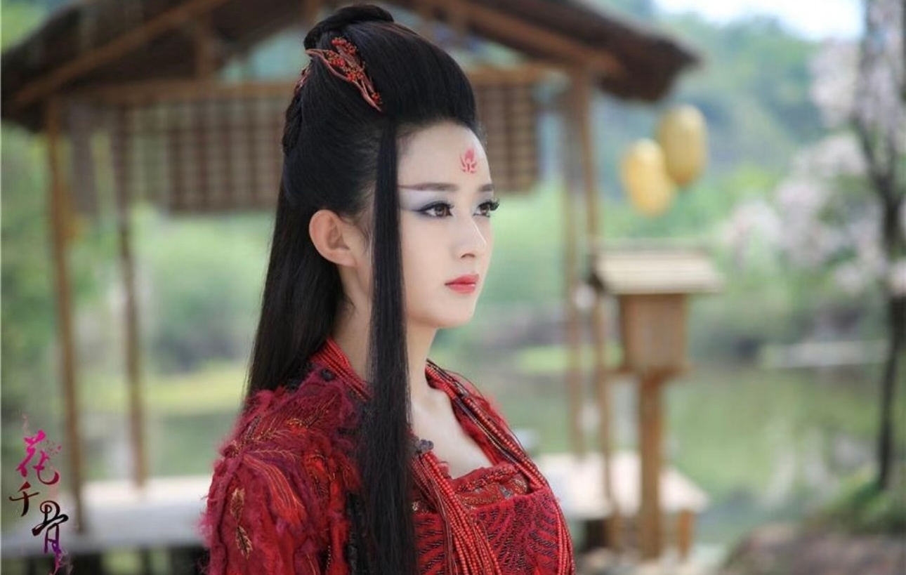 赵丽颖经纪人是谁重要吗赵丽颖对自己的事业有清晰的规划，知道什么是自己想要的！花千