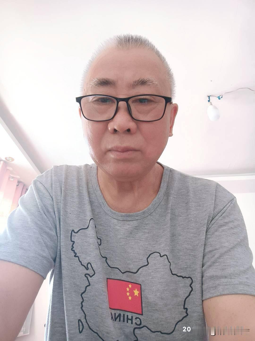 老伴走了,我该面对怎样的未来?
说实话，夫妻之间从情爱关系变成亲情关系，就希望白