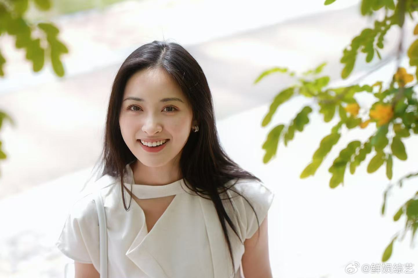 沈月当老板一定亏本亲爱的客栈沈月当老板一定亏本，却用最真诚的样子，圈粉无数观众 