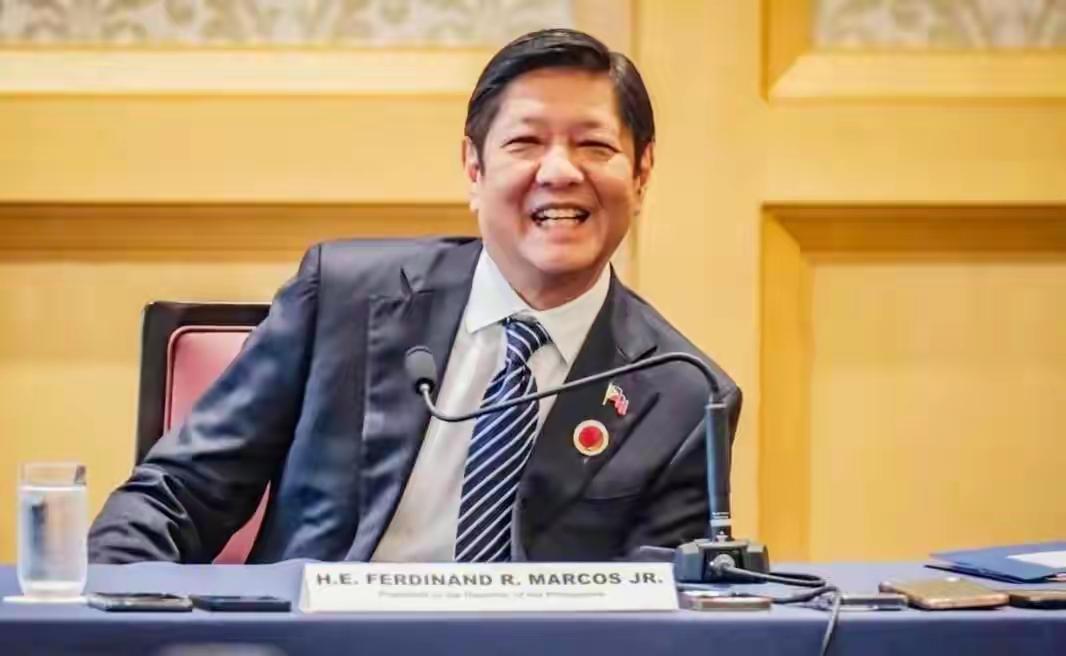 果然不出所料！收到好消息的马科斯，决定对莎拉不再手软