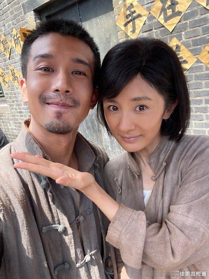 孙绍龙夸杨幂不是一般的好 孙绍龙公开夸赞杨幂“不是一般的好”，这评价太实在！不知