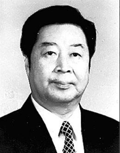 1990年，湖南省委副书记家中被盗，窃贼只带走了4000元现金和两条香烟，警方的