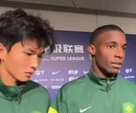 北京国安6-1狂胜山东泰山，法比奥高度赞扬范双杰。他强调，范双杰才是MVP背后的