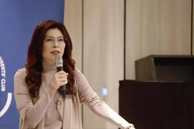 台海这阵子的局势，可以说是风声鹤唳，一点也不太平。

岛内新上任的掌权者一接手，