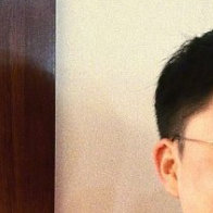 发布全家福并祝贺大家新年快乐！Uzi：恭祝大家[庆祝][庆祝][庆祝]新春快乐，