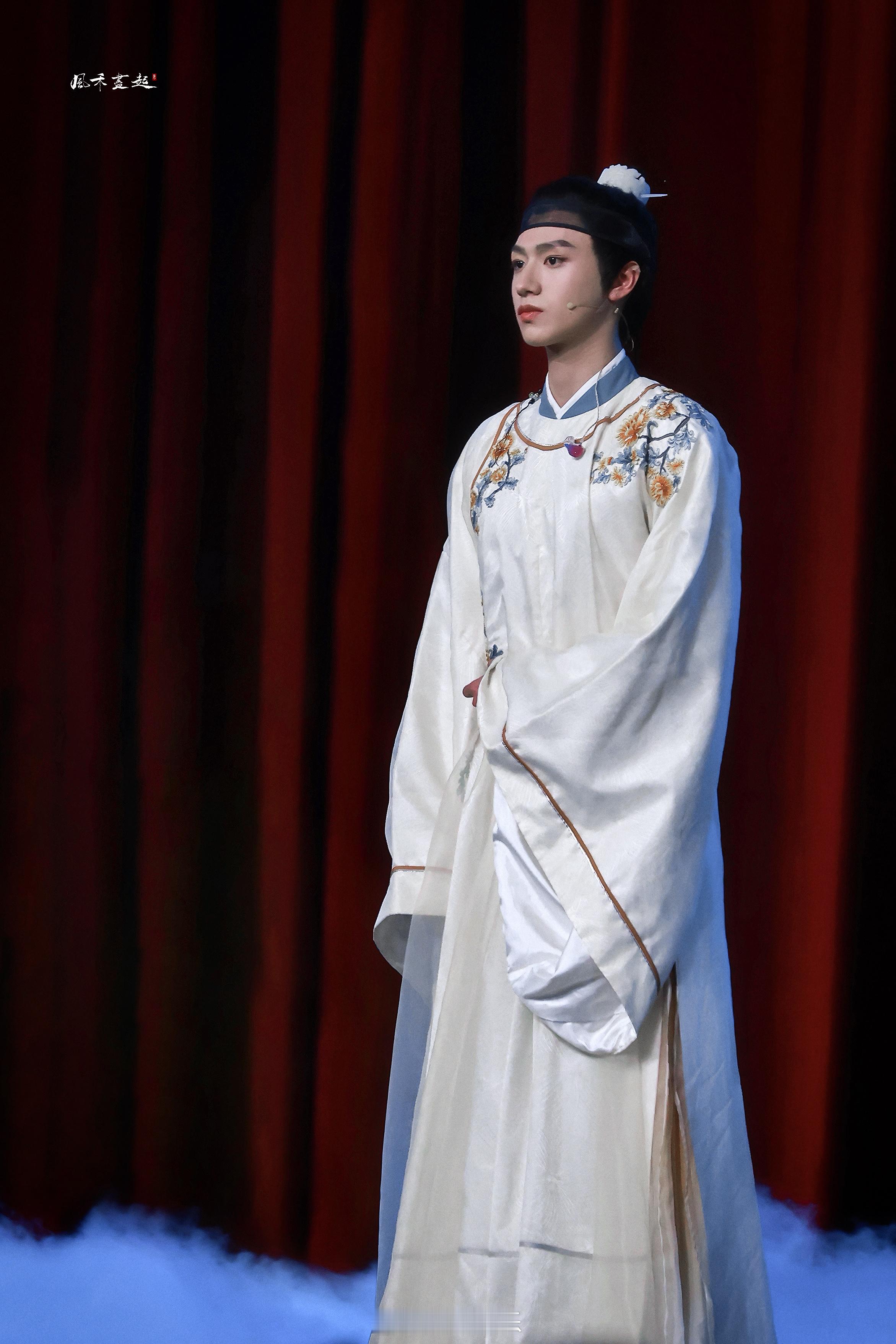 登陆少年古装造型  [心] 登陆少年和国风舞台的适配度  谁家小少年这么好看啊？
