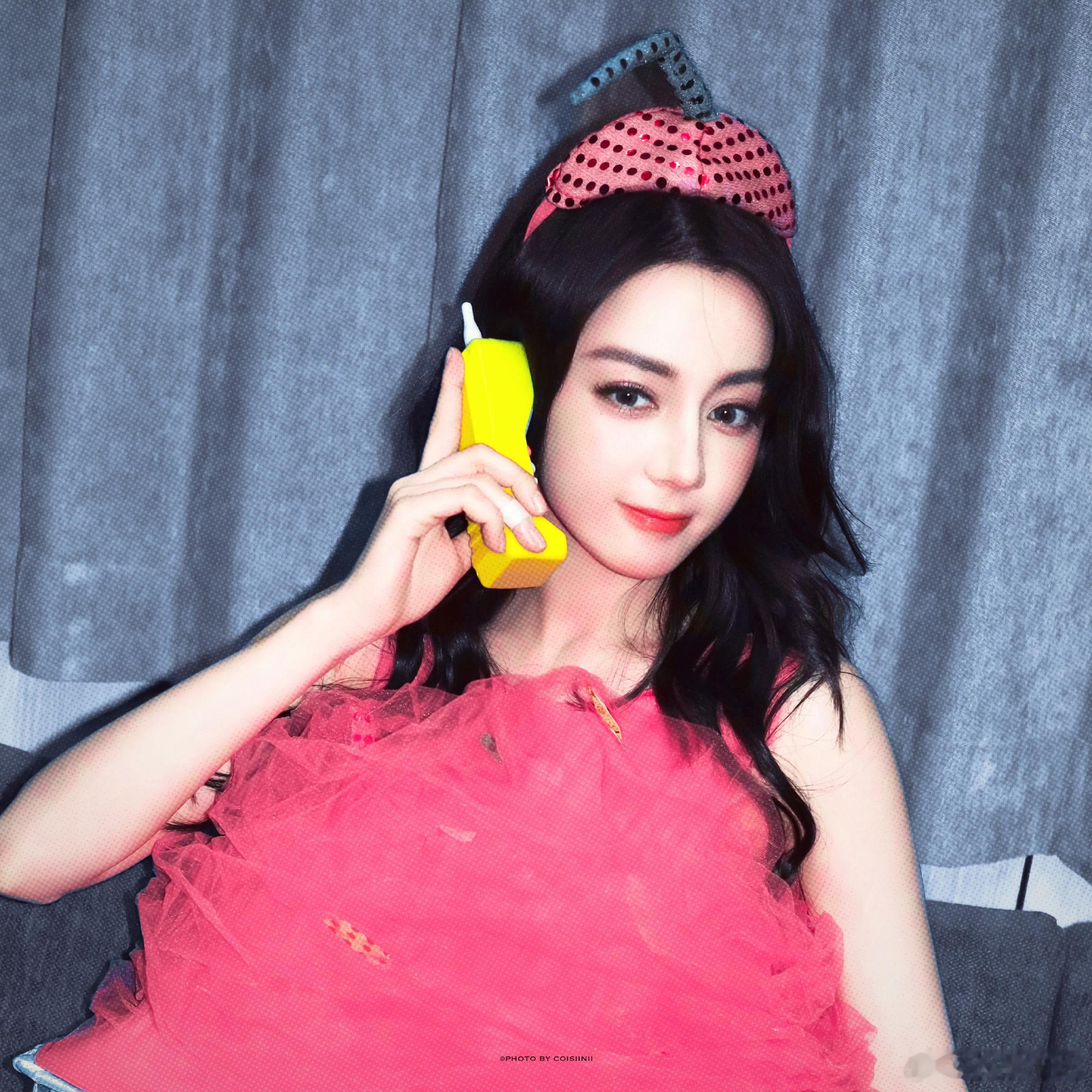 王亚飞给热巴化的嘉人生日刊妆容王亚飞给热巴化的生日刊妆容 救命！！王亚飞给热巴化