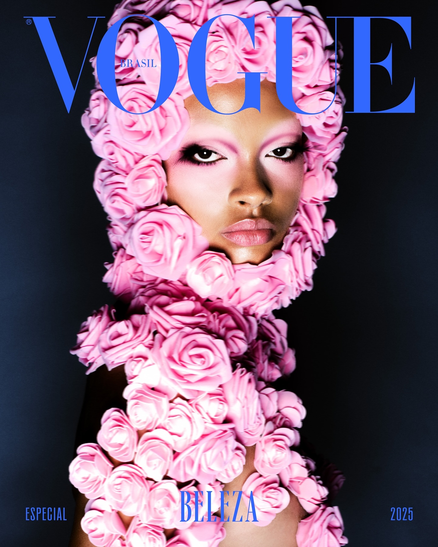VOGUE BRASIL今年迎接创刊五十周年大关，在12月末制作一组精彩的美容彩