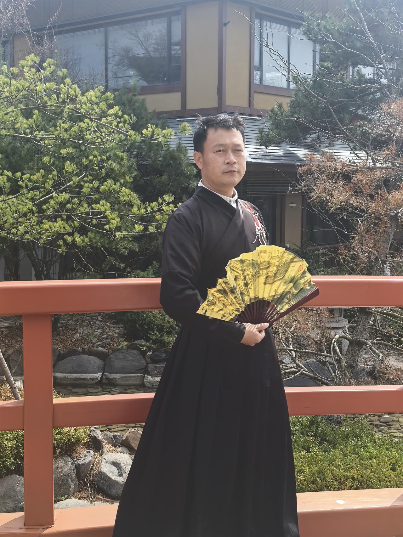 赴一场千年之约——大连博物馆参观游记
 
漫步在大连星海湾畔，一座兼具现代质感与