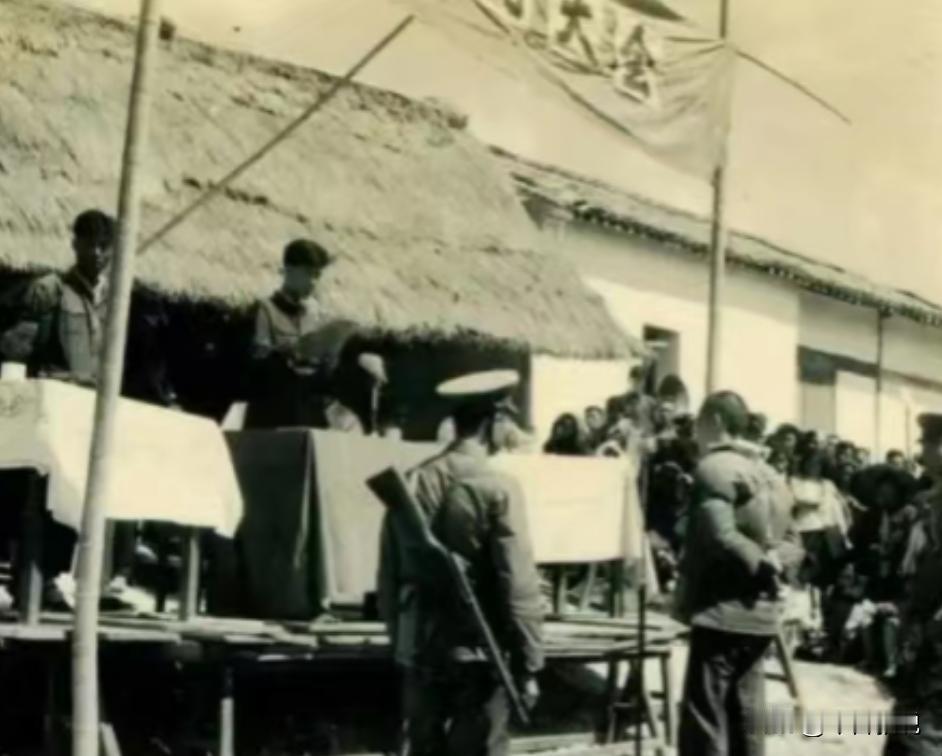“我是冤枉的，这饭我不吃！”1955 年，山东一死刑犯在执行枪决前，一直大喊自己