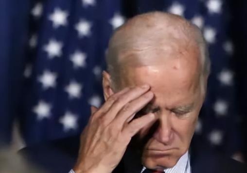 联合国最近甩出的一份权威预测报告，让大洋彼岸的政客们彻底坐不住了：到2030年，