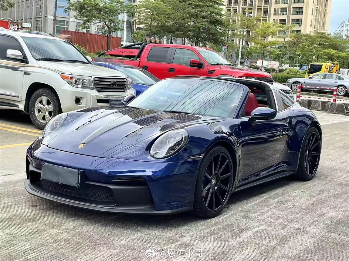 保时捷 911 Targa 4 准新车[酷]22年上牌，4200公里，原版原漆龙