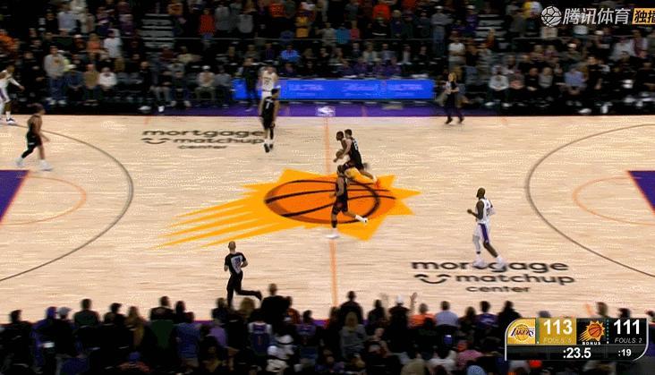 斯玛特上头了啊。直接把球送给了太阳……湖人vs太阳