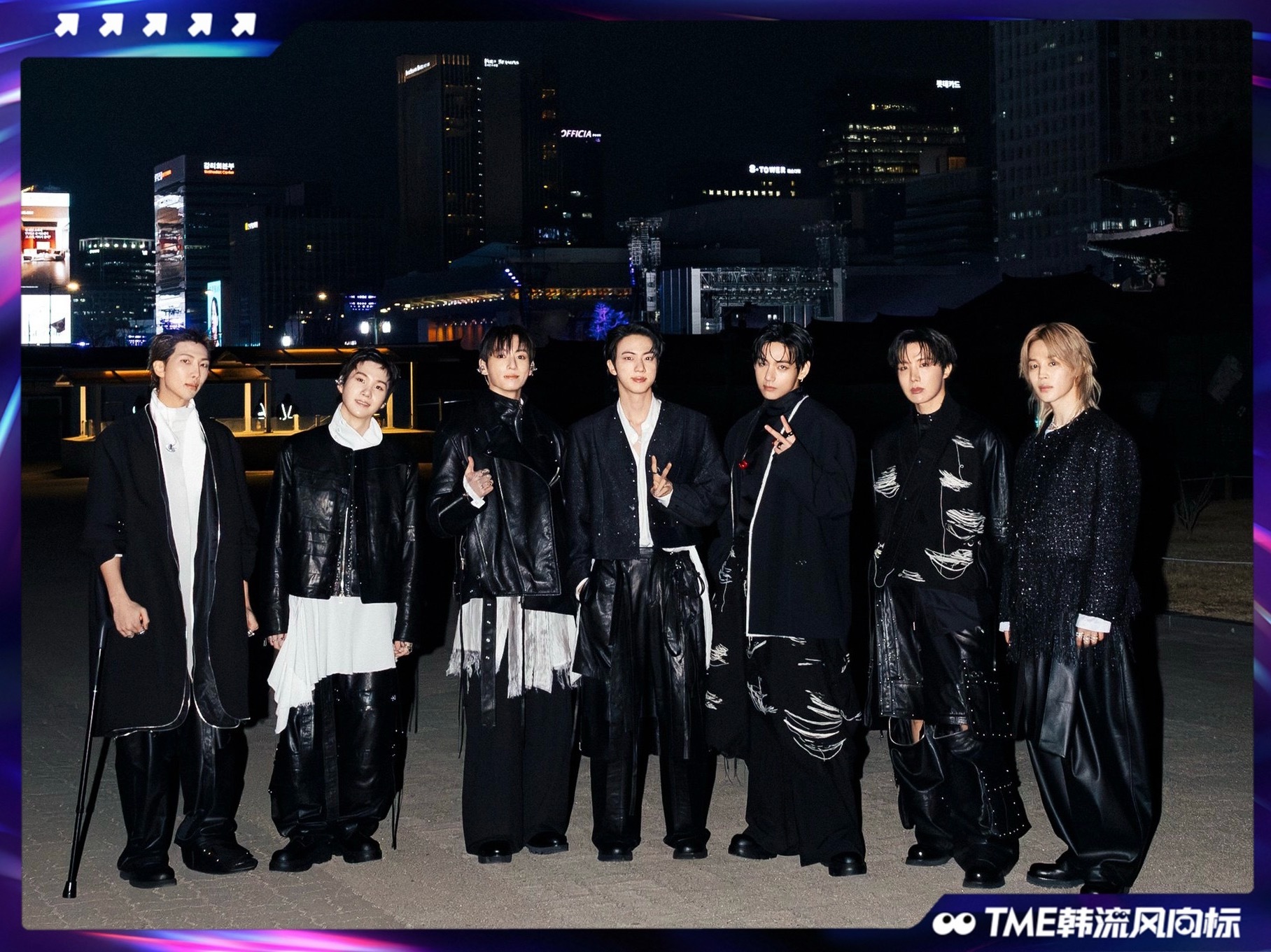 防弹少年团 ✨ BTS光化门舞台BTS光化门演唱会官方照片来啦～今天大家全员状态