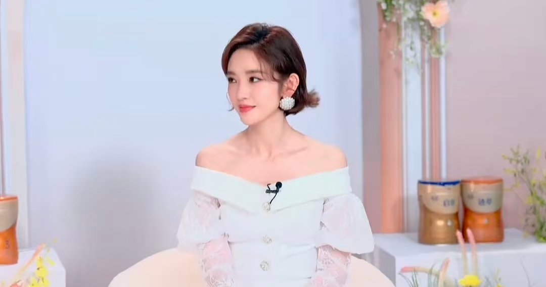 唐艺昕练到没时间跟女儿视频 唐艺昕会录训练视频给女儿看 唐艺昕谈与孩子相处要有边
