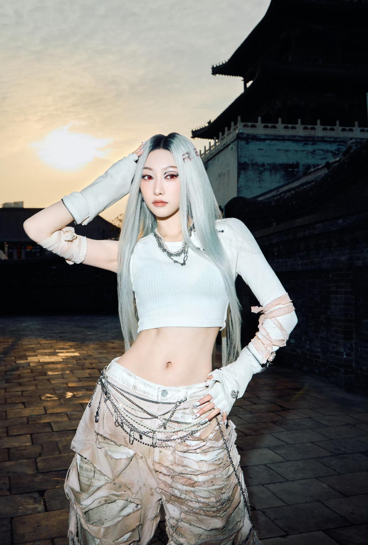 🧡 李雨林 完成式爱豆 

“你一定会光芒万丈，到达你想去的地方” ​​​