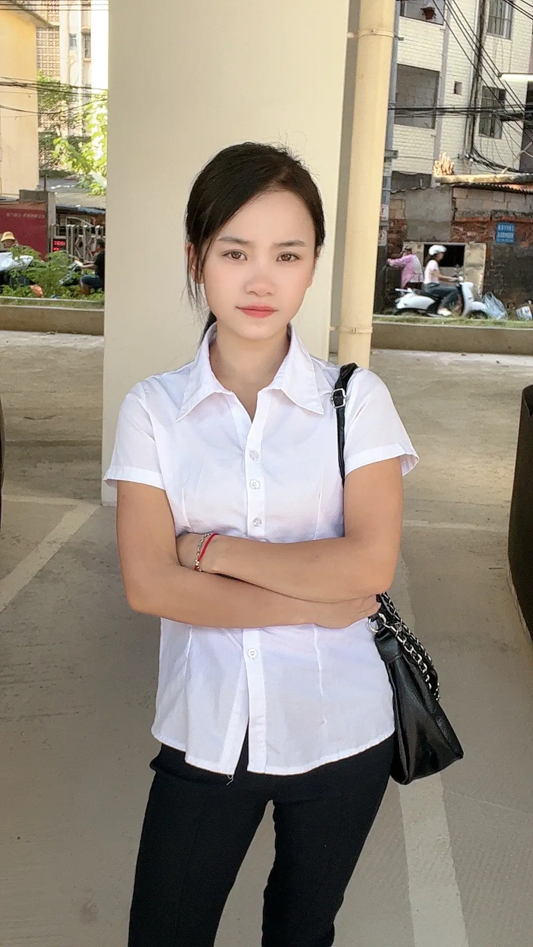 这一路跌跌撞撞，我什么都不怕，我就害怕走到尽头看不到我想要的