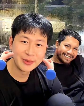 杜克砸 20 万养出白眼狼！跨国兄弟情翻车，流量碾碎真心太现实杜克与孟加拉一哥的