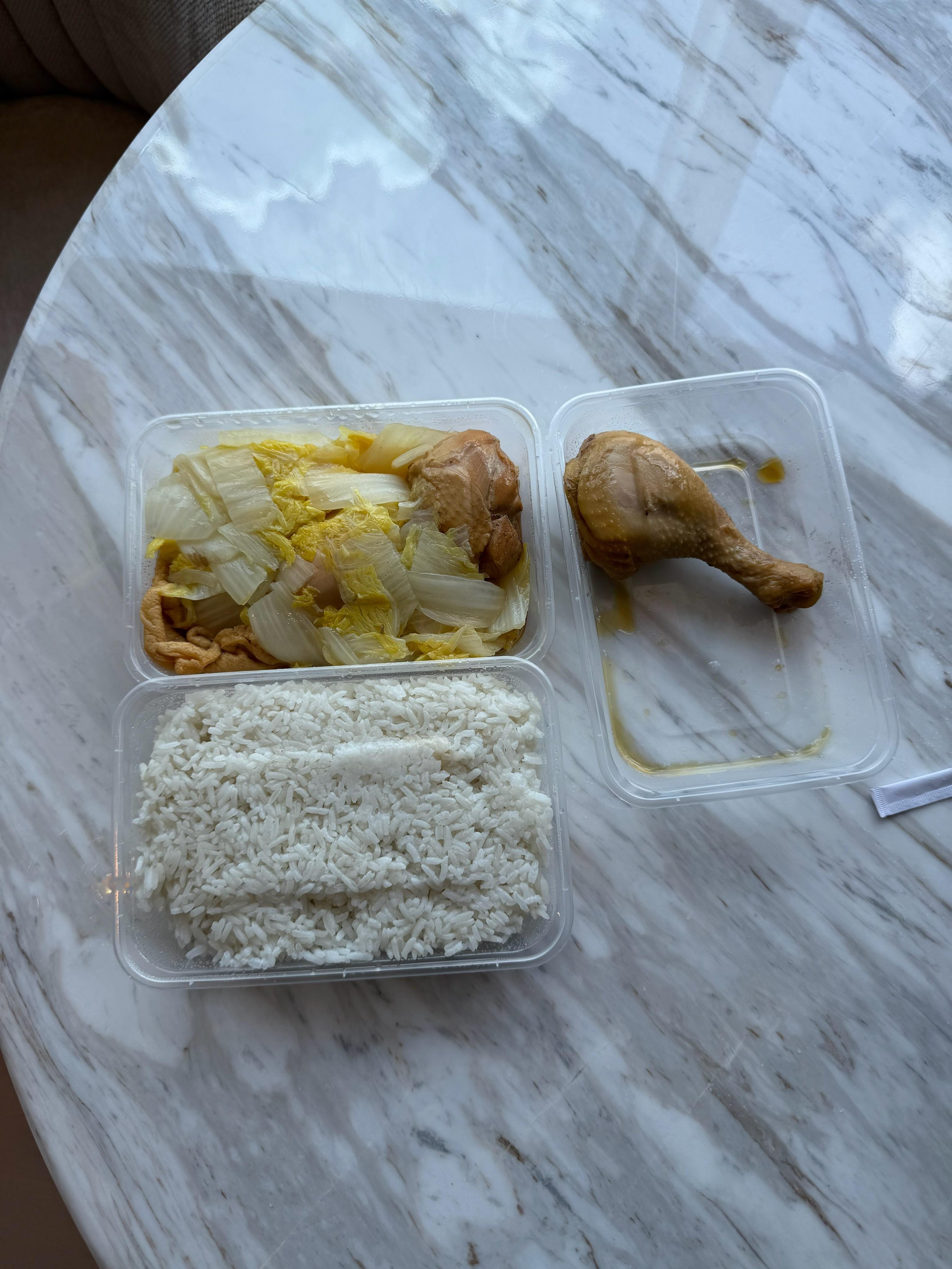 中午沙县鸡腿饭，加一根鸡腿 