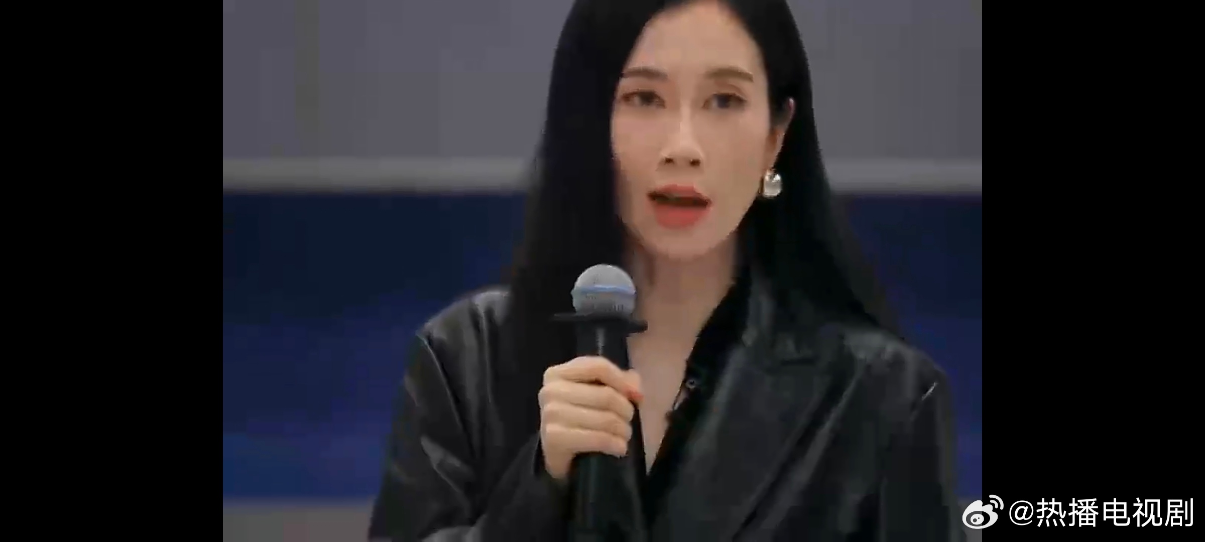 李心洁的情商真诚永远最动人！温峥嵘用心爆灯超圈粉，李心洁拒绝得体不敷衍，高情商发