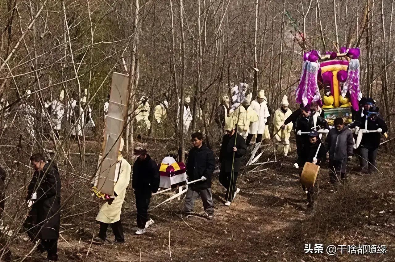 要个说法，难道真的比登天还难吗？

在云南昭通这片土地上，一位母亲正用一种近乎决