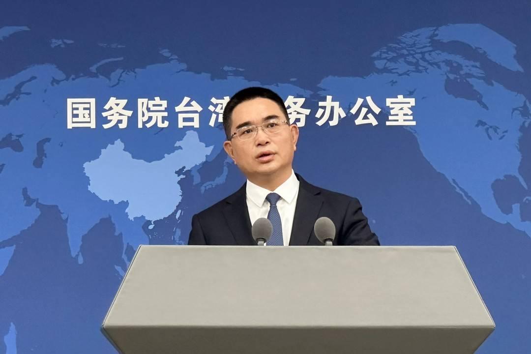 坚决保护陆配，应重拳出击

7月29日，国台办发言人陈斌华在新闻发布会上，针对陆
