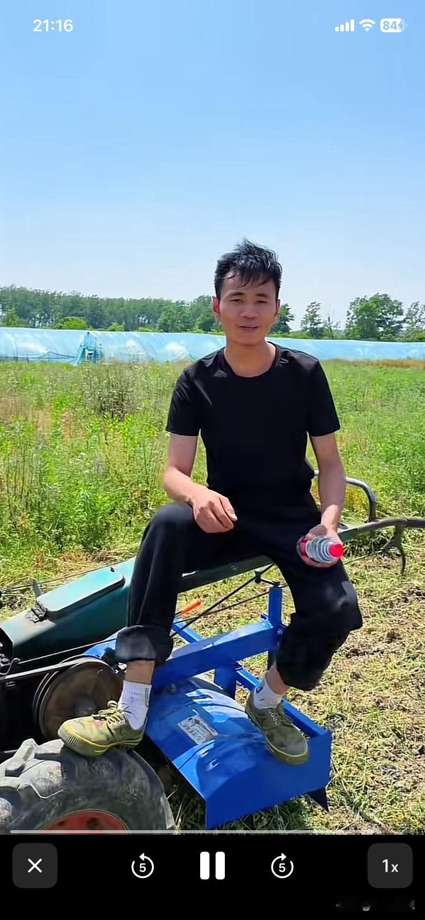 厉怀远又发视频了！告诉大家又承包了一片30到40亩土地！种一些瓜果蔬菜，到时候回