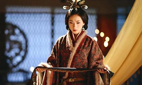 苦命的哥儿俩：安帝与恭帝6
大幕落下之后——女人们和历史的余音
　　司马德文死了