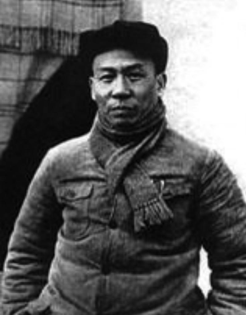 1942年，延安缺少物资，陷入困境，毛主席不禁感慨：“延安困难极了。”就在这时，