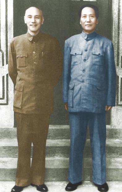 蒋介石能力到底怎么样？毛主席的评价可谓一针见血...
 
蒋介石早年读过军校，也