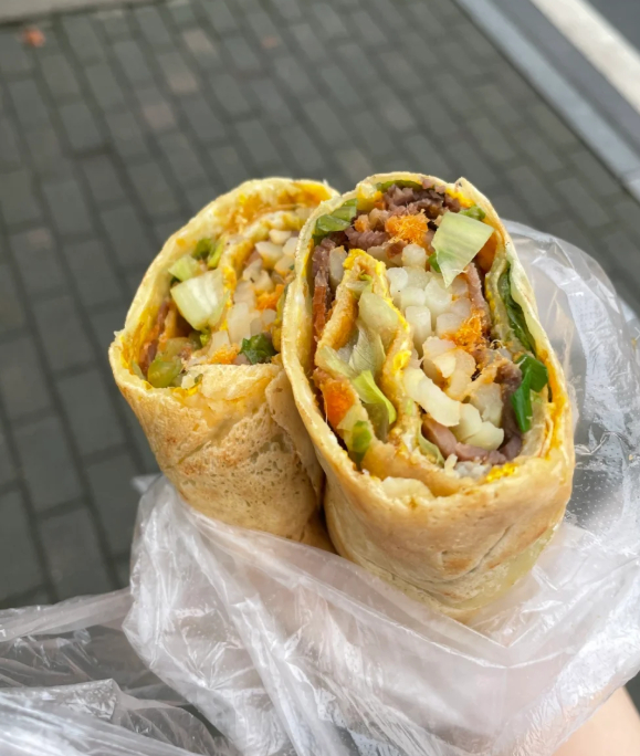 早安~~今天有点冷，粉丝先吃[污] ​​​