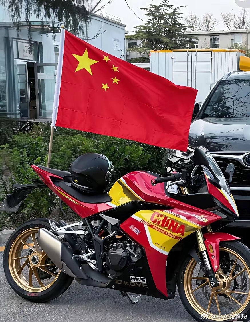 川崎毫无征兆，车价暴降！张雪机车让日系车商集体慌了张雪820双R的价格，直接惊掉