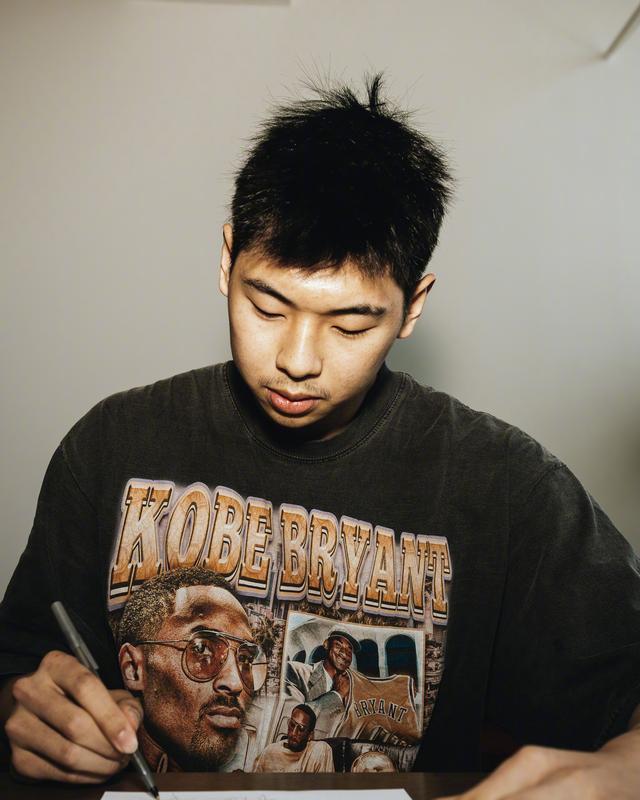 崔永熙：在NBA摆正心态，从防守做起。

日前成功与篮网签约一份双向合同的崔永熙