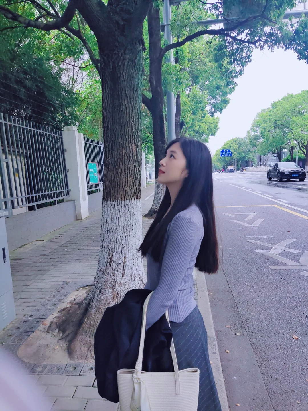 喜欢看阳光穿过树叶缝隙