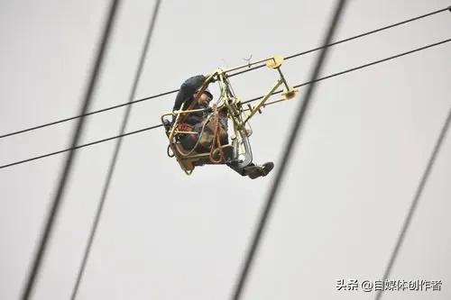 黑科技扎根电网，酷暑用电安稳无忧
 
盛夏热浪席卷各地，制冷电器大批量启用催生用