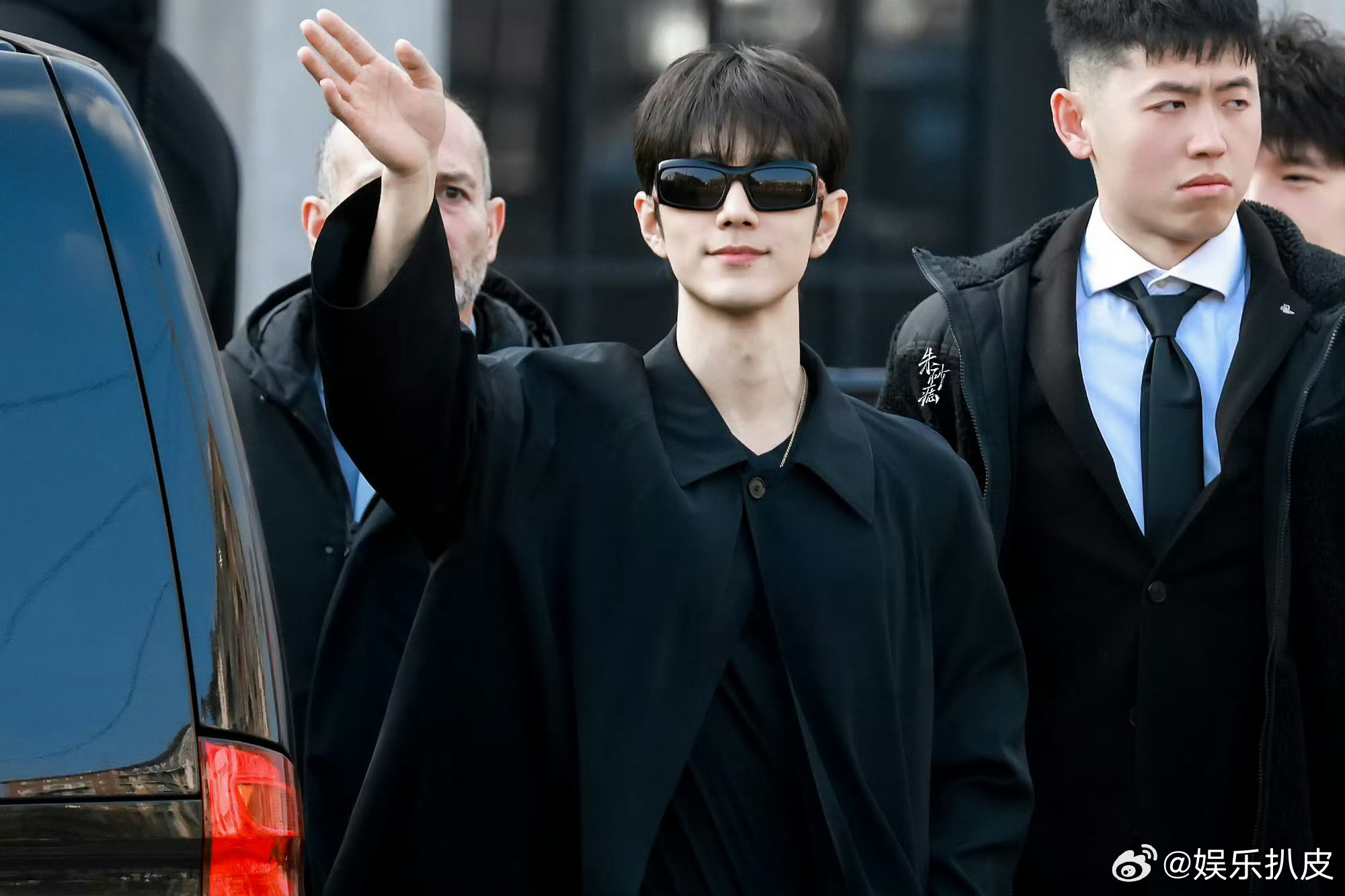 十日终焉也是齐夏传十日终焉作者虫队都说了，十日终焉原著本身就是齐夏自传齐夏是终焉