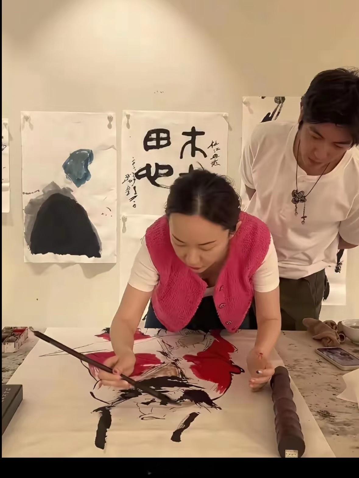 霍思燕最争气的是她自己  霍思燕这姐我是真服了，别人养狗是宠物，她养狗养出国际冠