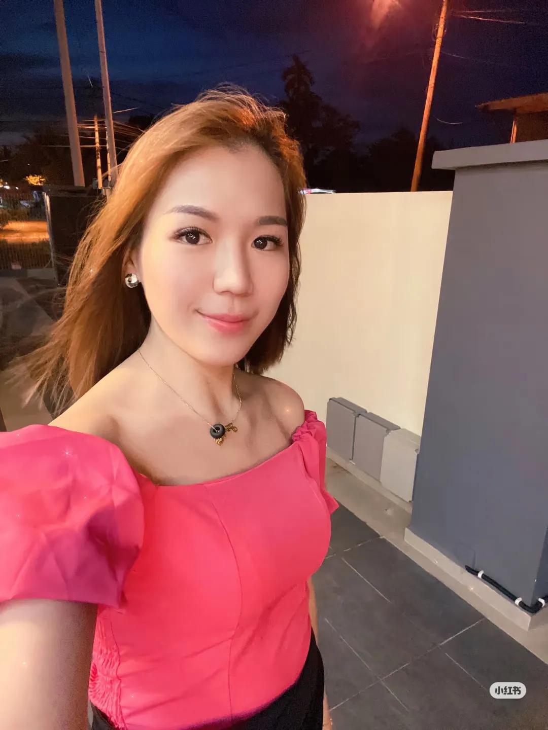 话说大马近几年就推出了许多样靓身材正，气质也相当不错的新晋博主，而粉红就是其中之