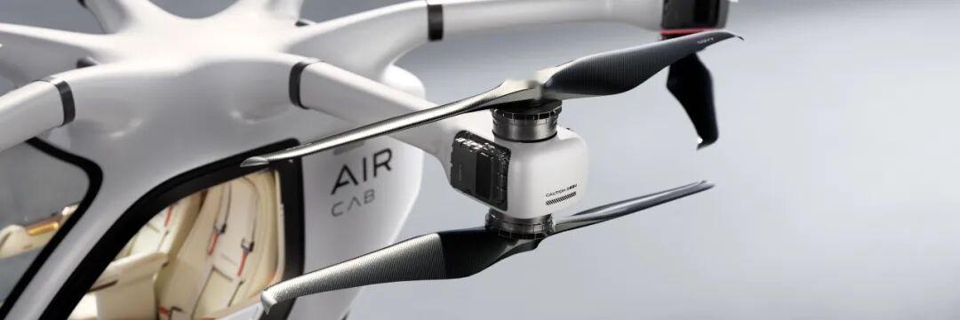 刚知道广汽也在筹备飞行汽车了，广汽高域飞行汽车广州工厂已开启生产设备入驻和安装调