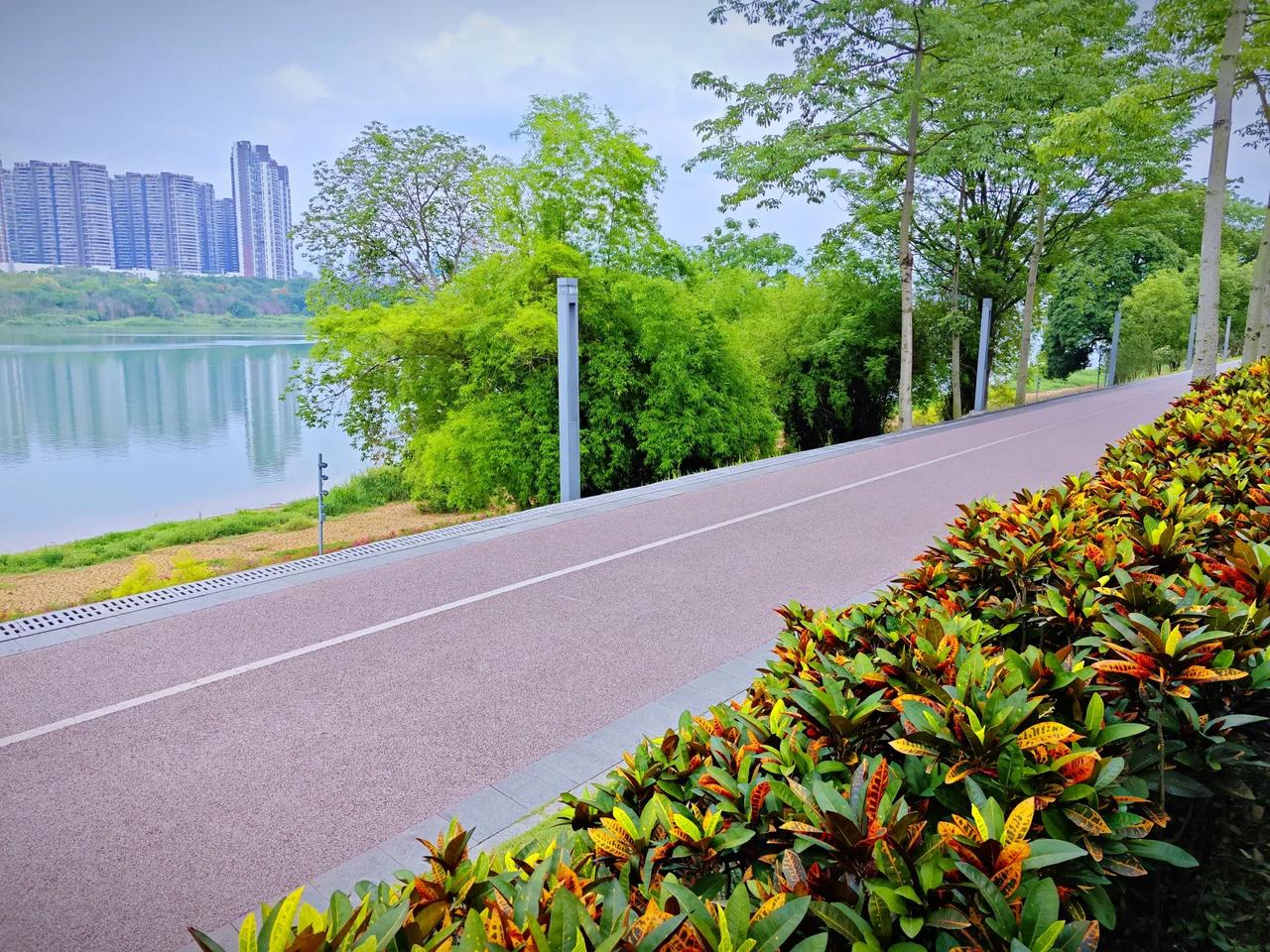 作为同样喜欢跑步的你，有没有发现过这样的一个奇怪现象？

我在前几次跑步之后，小