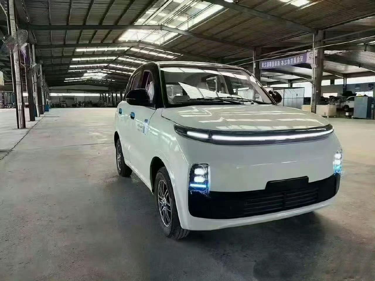 “理想L1”发布家族设计、星环灯、小蓝灯还有……编不下去了……现在的老头乐太神经