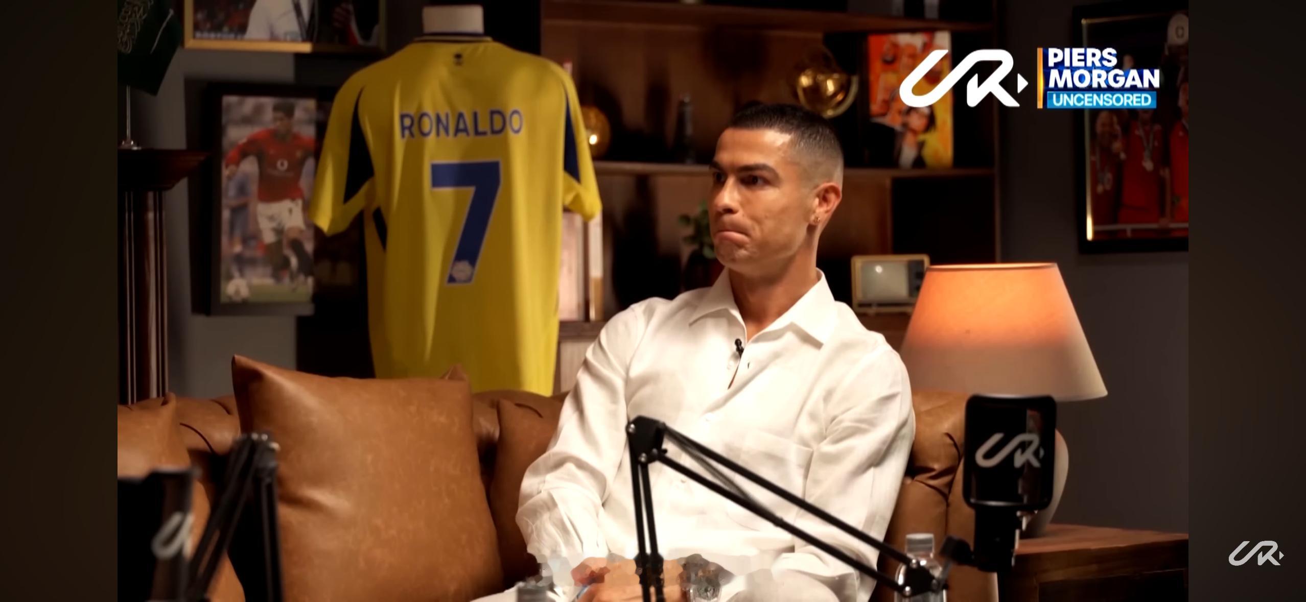 罗哥的采访来啦！准备一边化妆一边看不想看生肉的朋友 某球帝还有这里有翻译版的了！