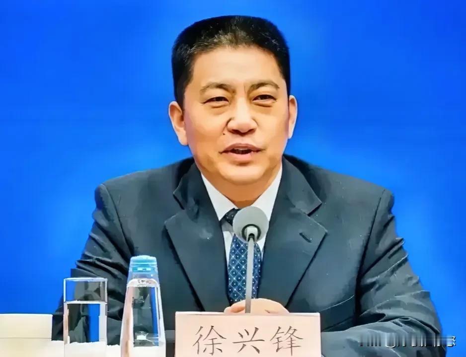 日前，商务部正式确定，2024年为“消费促进年”。意味着，国家将出台一系列政策，