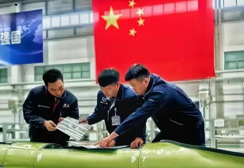 美国多家主流智库近期接连发布激进的对华战争方案，核心论调集中在冲突爆发后优先打击