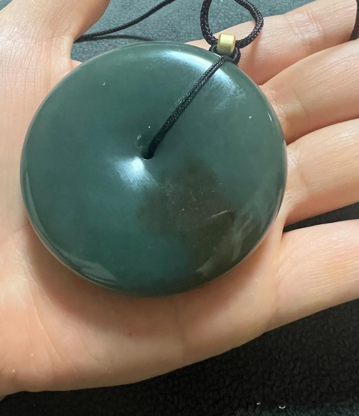 古玩行里的专业知识

打眼/吃药‌：买假货的惨痛教训，“明代玉佩？打眼喽！”
