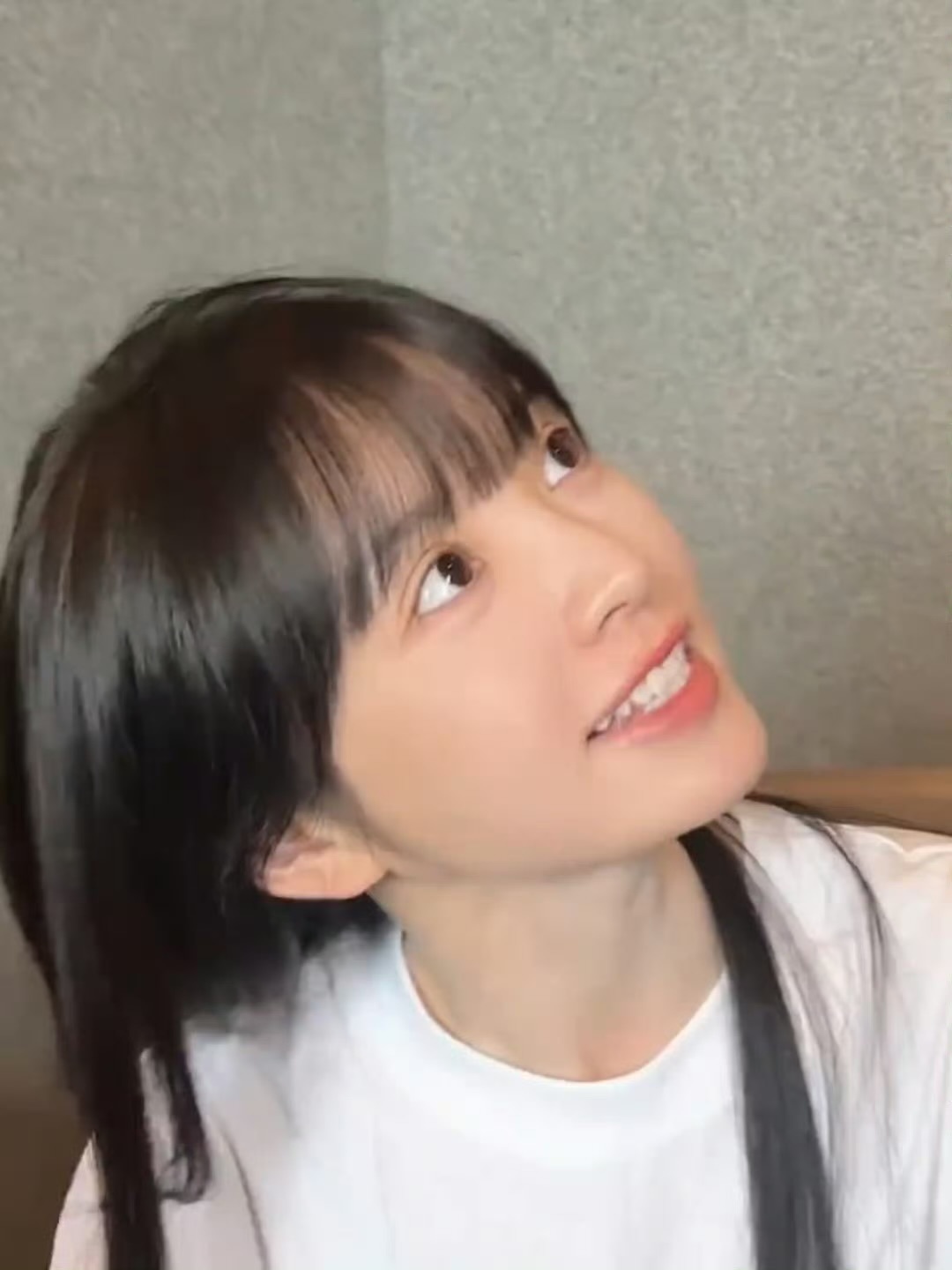 田曦薇早上起床的素颜此女的素颜也太美了吧[流鼻血]已经被美哭了 就这样越素越美！